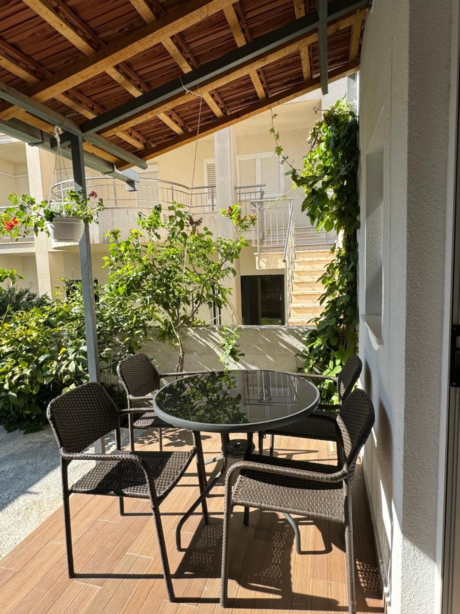 Laganini Apartma *